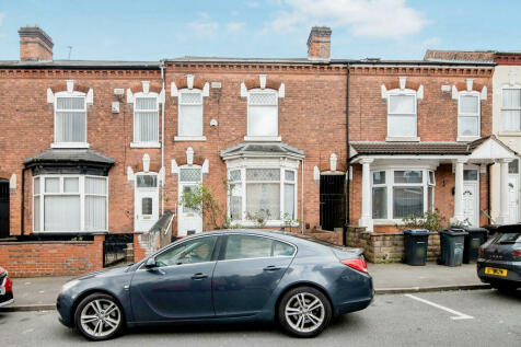 4 bedroom terraced house for sale