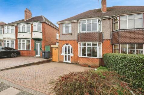 3 bedroom semi-detached house for sale