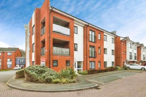 2 bedroom ground floor flat for sale