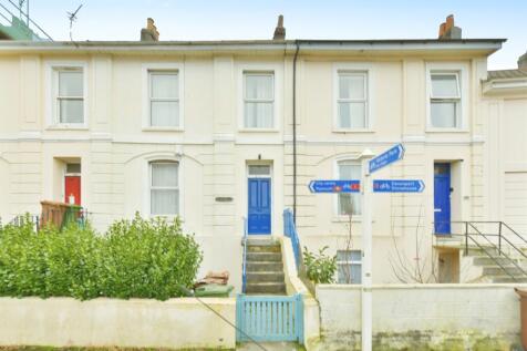 5 bedroom terraced house for sale