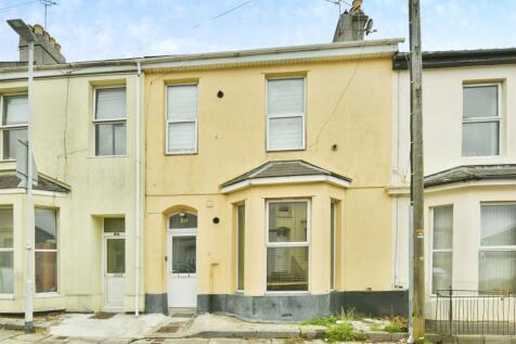 1 bedroom ground floor flat for sale