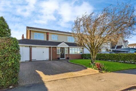 5 bedroom detached house for sale