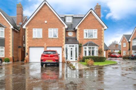 6 bedroom detached house for sale