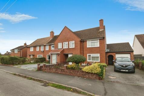 3 bedroom end of terrace house for sale