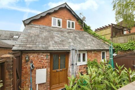 2 bedroom semi-detached house for sale