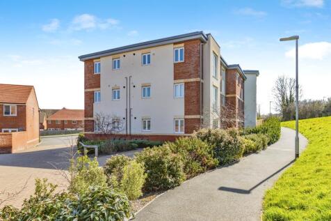 2 bedroom ground floor flat for sale