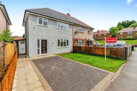 3 bedroom semi-detached house for sale