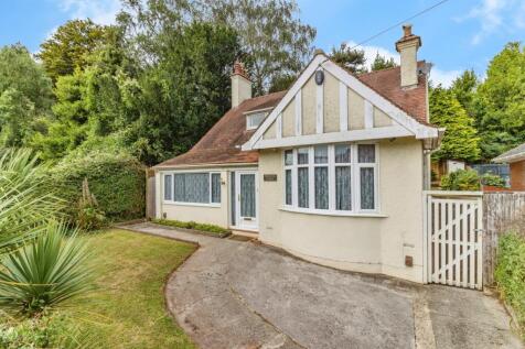 4 bedroom detached bungalow for sale