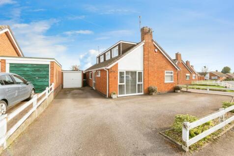 4 bedroom detached bungalow for sale
