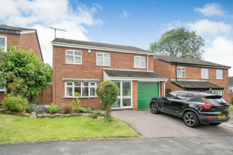 4 bed detached house