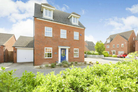 5 bedroom detached house for sale