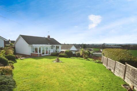 2 bedroom detached bungalow for sale