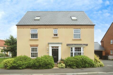 6 bedroom detached house for sale