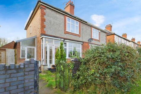 2 bedroom semi-detached house for sale