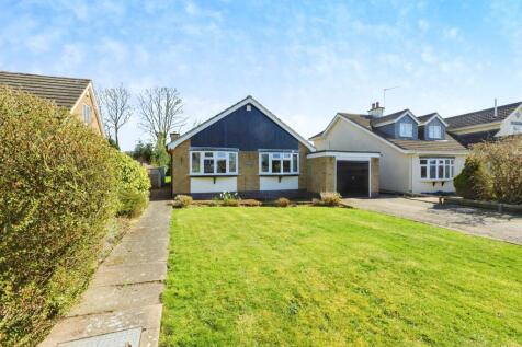3 bedroom detached bungalow for sale