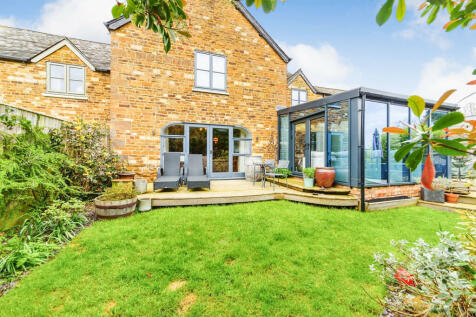 4 bedroom barn conversion for sale