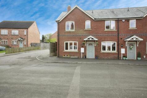 3 bedroom end of terrace house for sale