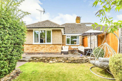 3 bedroom semi-detached bungalow for sale