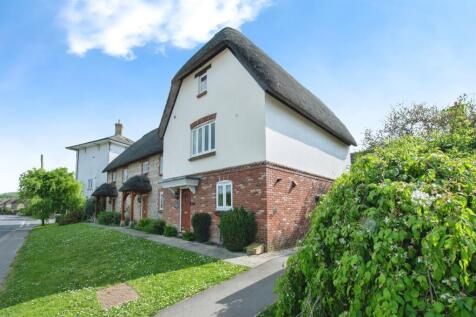 2 bedroom detached house for sale