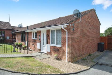 1 bedroom terraced bungalow for sale