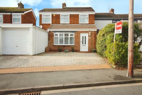 4 bedroom link detached house for sale