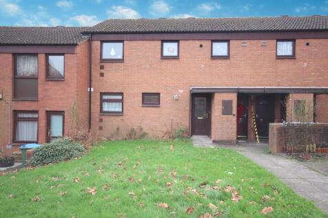 2 bedroom ground floor flat for sale