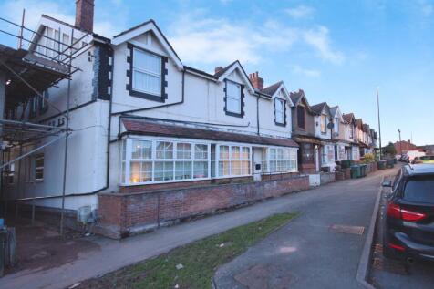 15 bedroom end of terrace house for sale