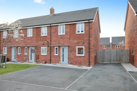 2 bedroom end of terrace house for sale