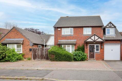 6 bedroom detached house for sale