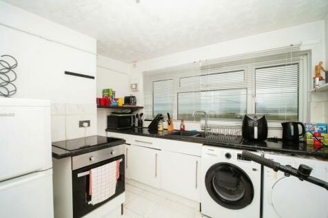 1 bedroom flat for sale