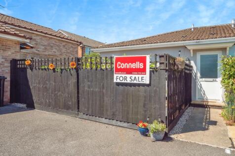 2 bedroom semi-detached bungalow for sale