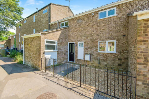 4 bedroom terraced house for sale