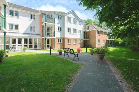 2 bedroom ground floor flat for sale
