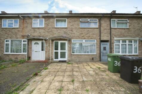 3 bedroom terraced house for sale