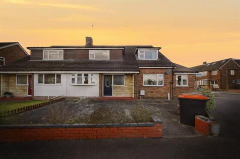 4 bedroom semi-detached house for sale