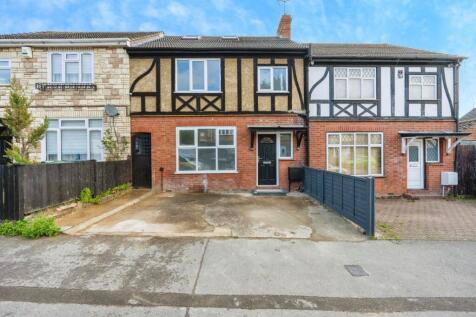 5 bedroom terraced house for sale