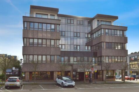 2 bedroom ground floor flat for sale