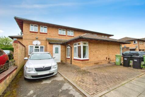 4 bedroom semi-detached house for sale