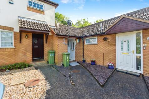 1 bedroom semi-detached bungalow for sale