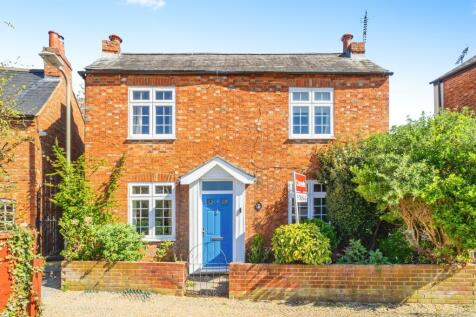 2 bedroom detached house for sale
