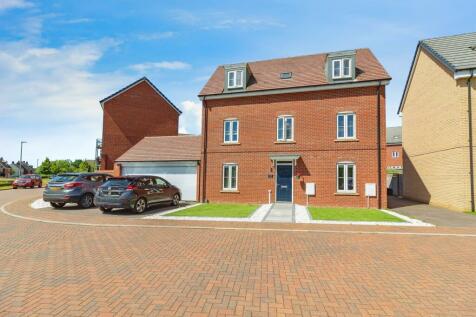 5 bedroom detached house for sale