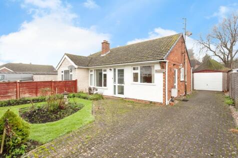 2 bedroom semi-detached bungalow for sale