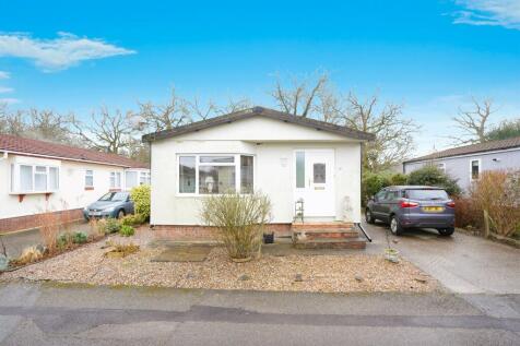 2 bedroom park home for sale