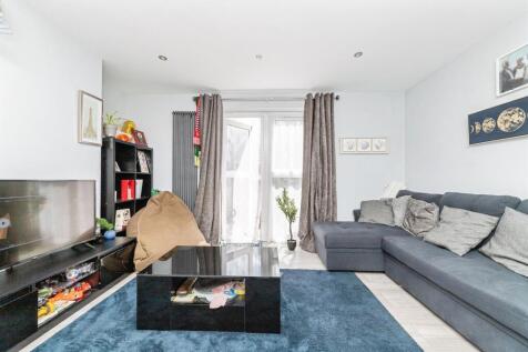 2 bedroom ground floor flat for sale