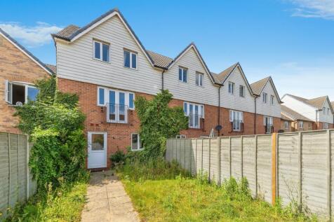 4 bedroom town house for sale