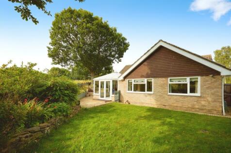 3 bedroom detached bungalow for sale