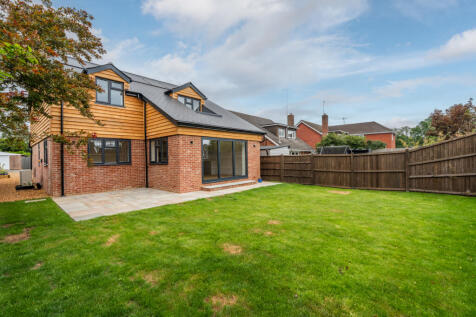 4 bedroom cottage for sale