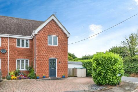 4 bedroom semi-detached house for sale