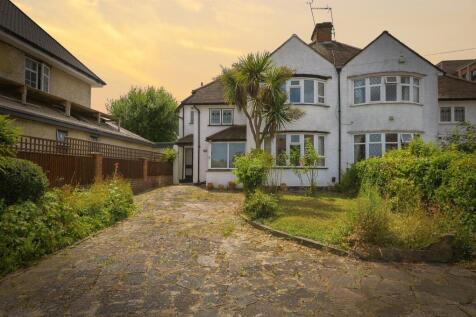 4 bedroom semi-detached house for sale