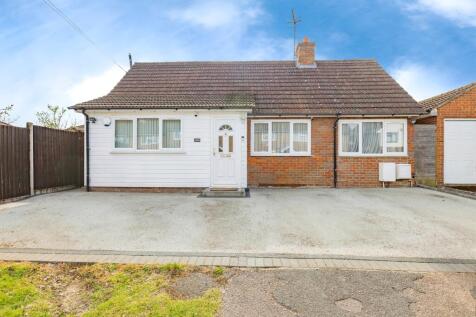 4 bedroom detached bungalow for sale